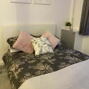 https://luxury-1-bedroom-apartment.cambridgehotelsuk.com